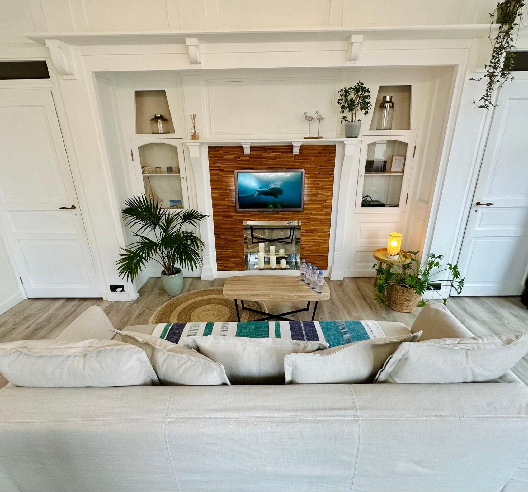 Appartement De Charme Avec Balcon - Villa Les Iris Dunkirk Bagian luar foto